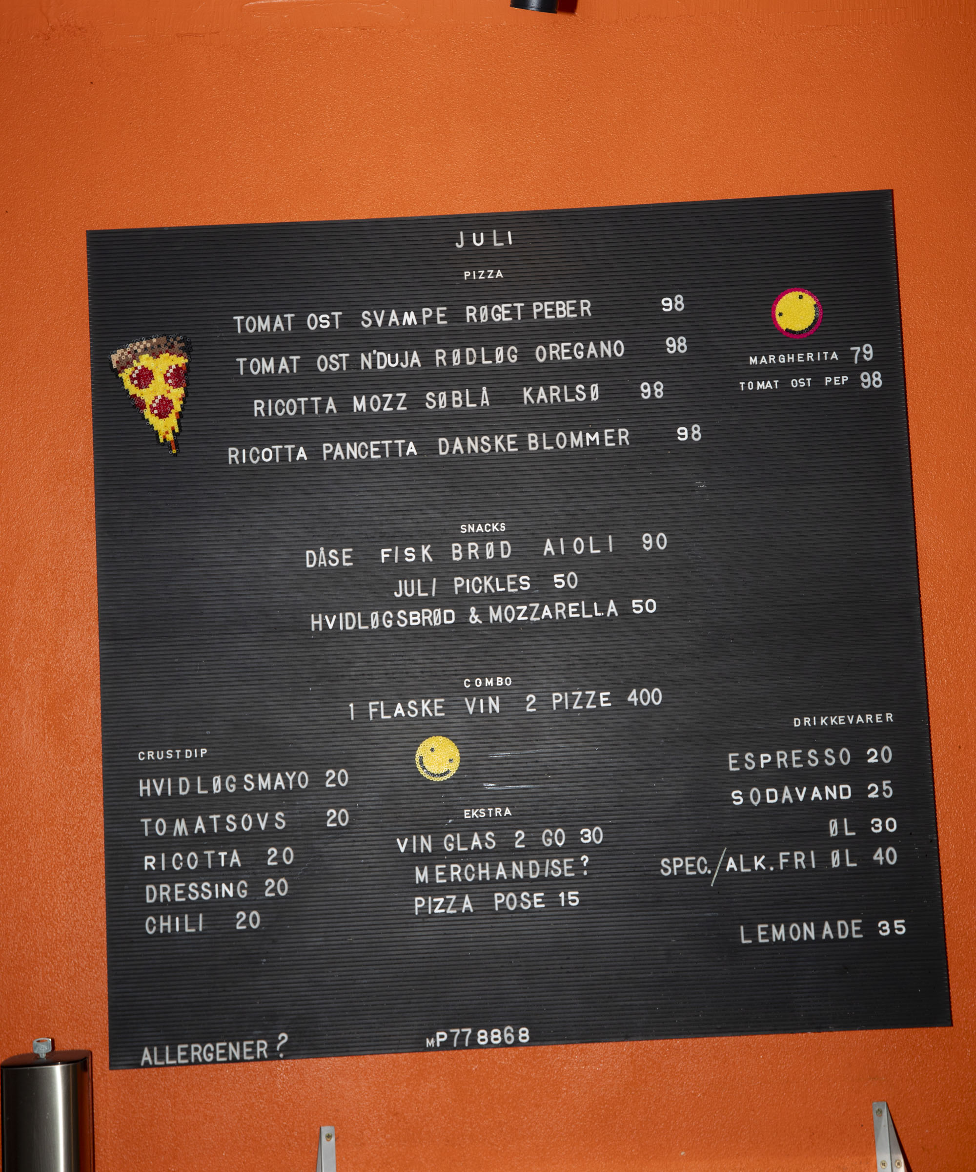 Two pizzas at Juli in Nørrebro – Four friends earn six hearts in Politiken for bold flavors and cool combinations
