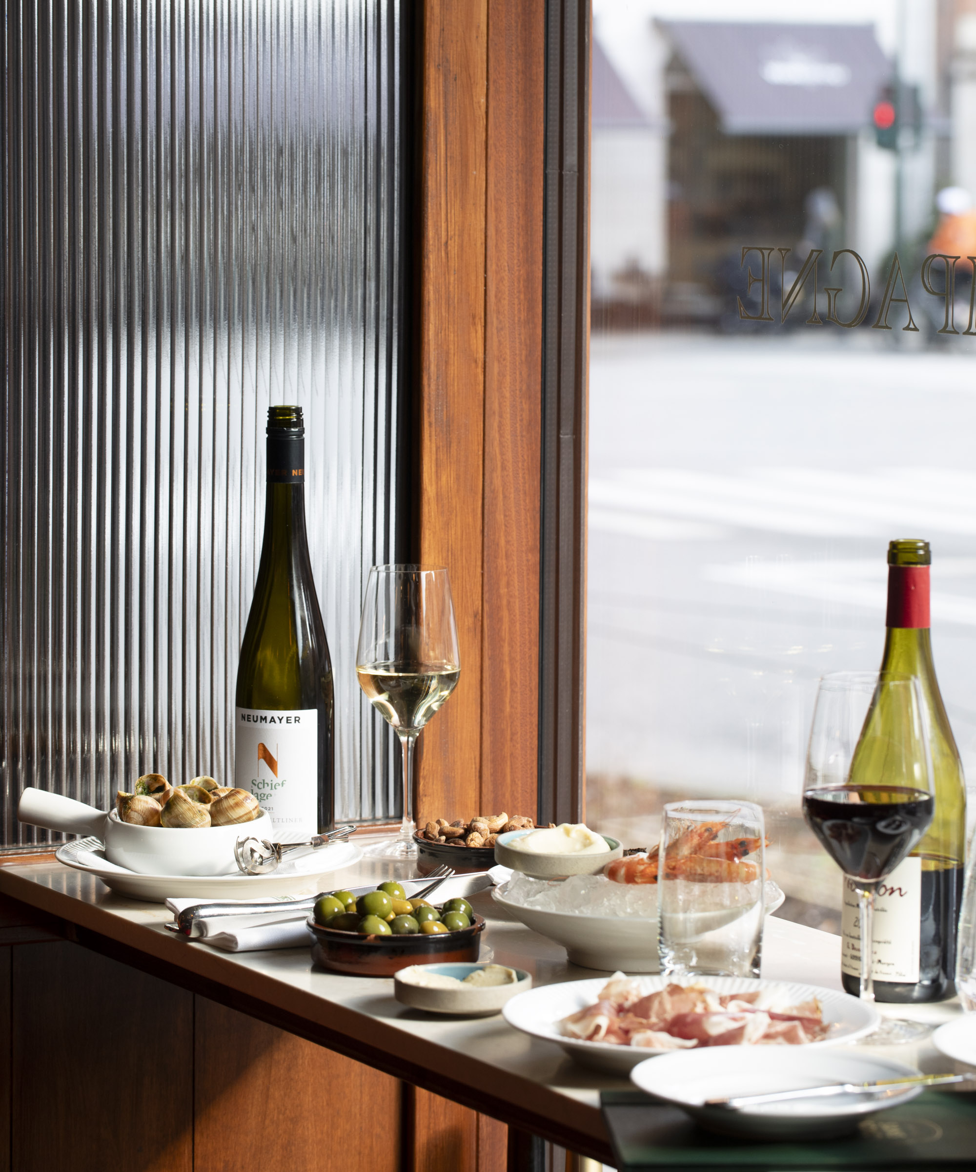 Pick whatever you like at Sans Souci Wine Bar – With a brand-new bar and chef Christoffer Brink leading the kitchen, this Frederiksberg institution is as spirited as ever