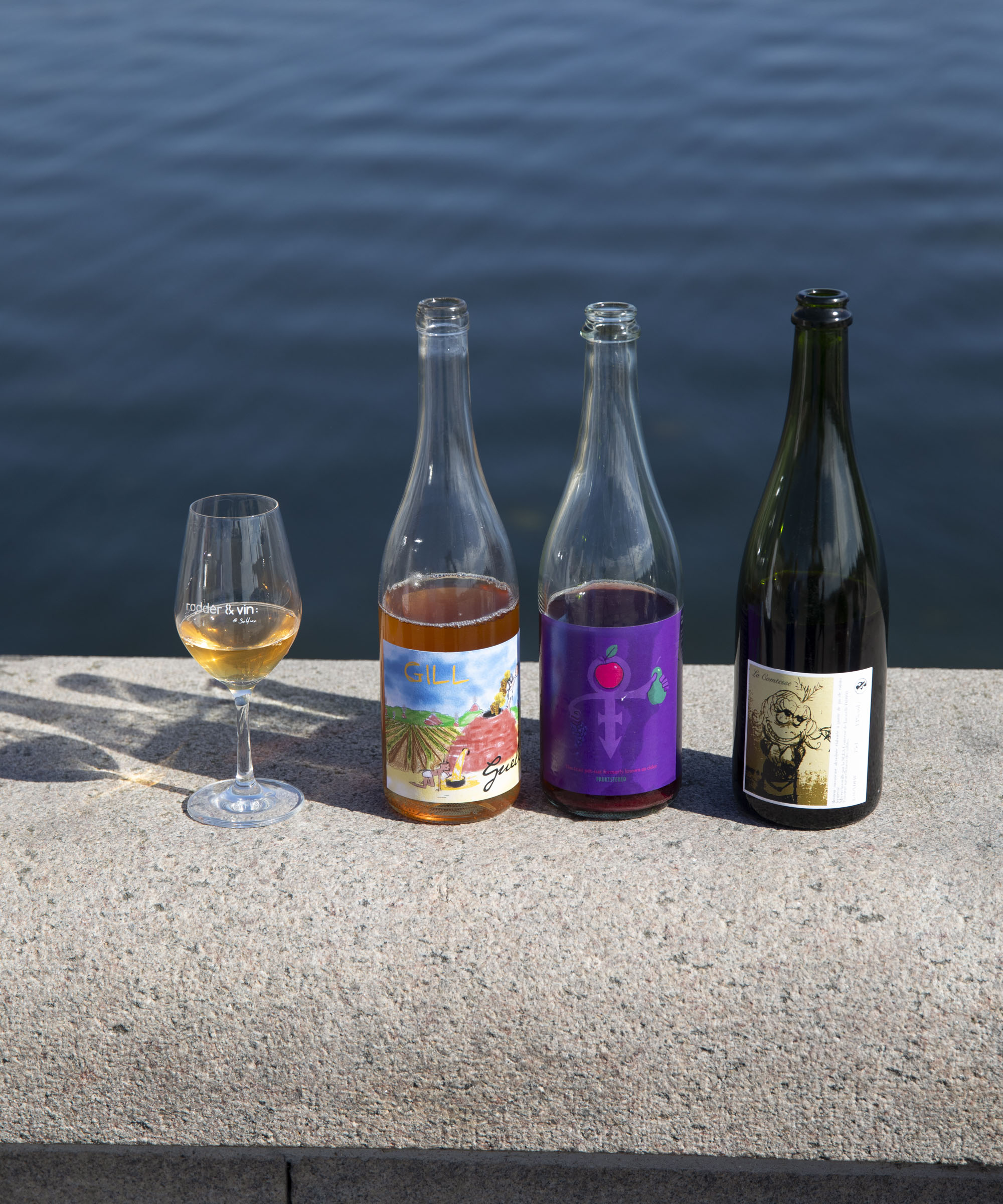 Pick whatever you like at Rødder & Vin Boutique in Nørrebro – Buy incredible bottles of wine from one of the best importers in the business and enjoy them on the spot, at home, or lakeside at Dronning Louises Bro
