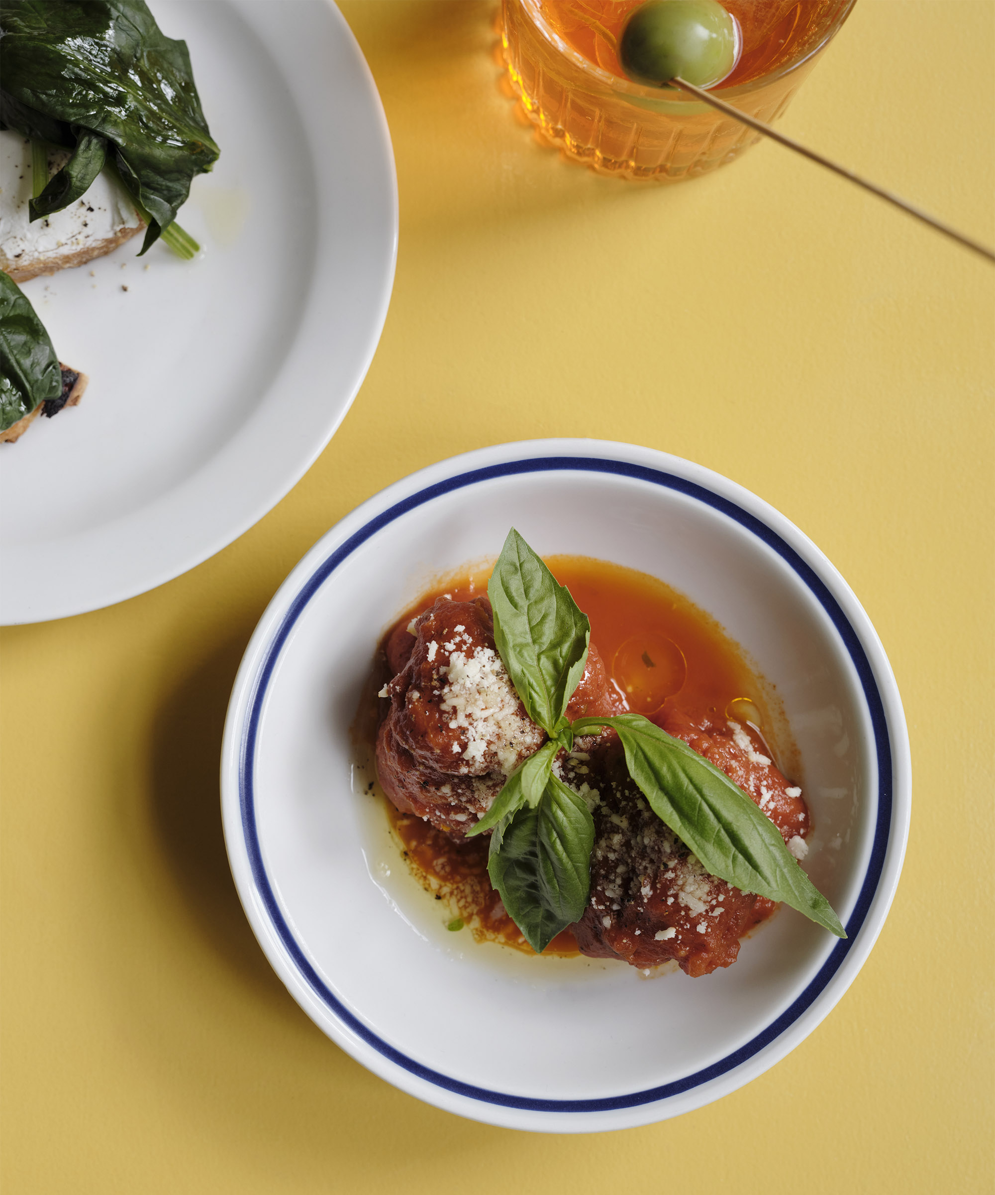 Pick whatever you like at Paradiso in Nørrebro – A sunny must-visit spot that feels like a slice of Italian heaven with Venetian-inspired small plates, wine, cocktails, and more