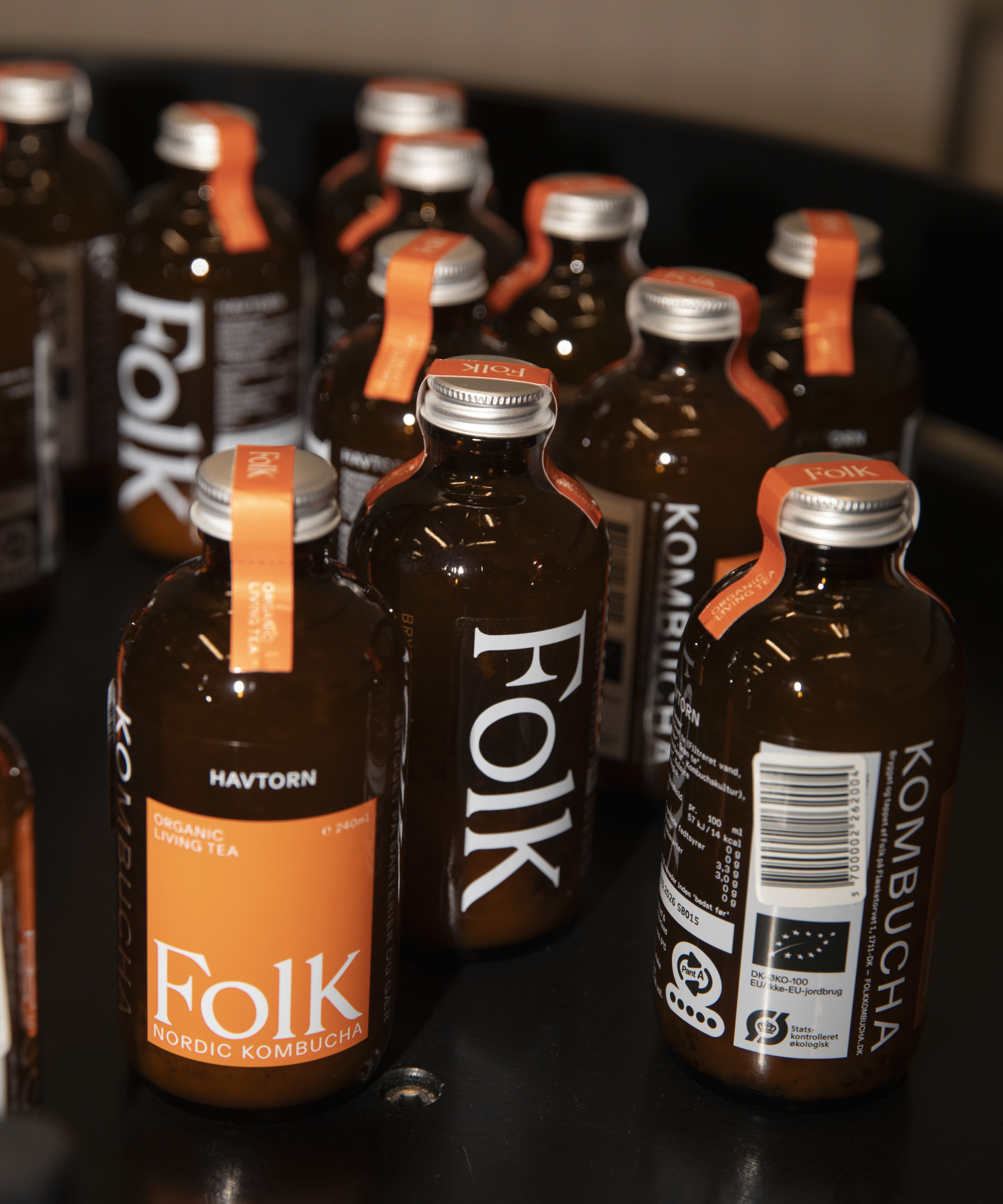 12 bottles of kombucha from Folk in Kødbyen – The Nordic kombucha that’s been declared an all-time favorite by David Zilber and British Vogue