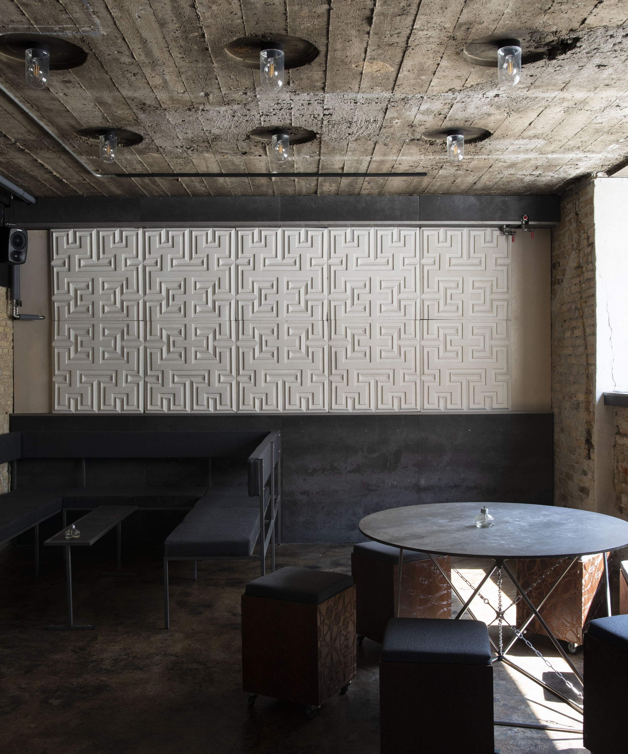 Pick whatever you like at Inferno in Vesterbro – Inspired by the nightlife of Tokyo and Berlin, this newly opened cocktail bar doubles as a multisensory experience
