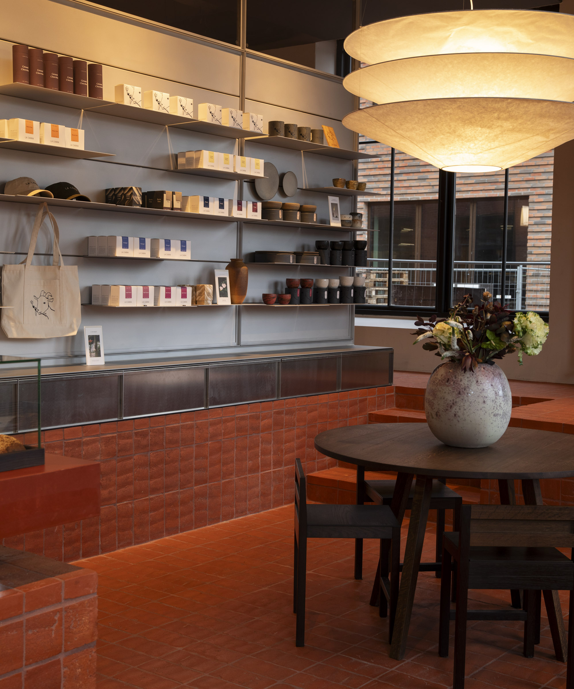 Pick whatever you like at La Cabra in Nordhavn — The globally acclaimed coffee roaster finds new form in a stunning café at the heart of its roastery