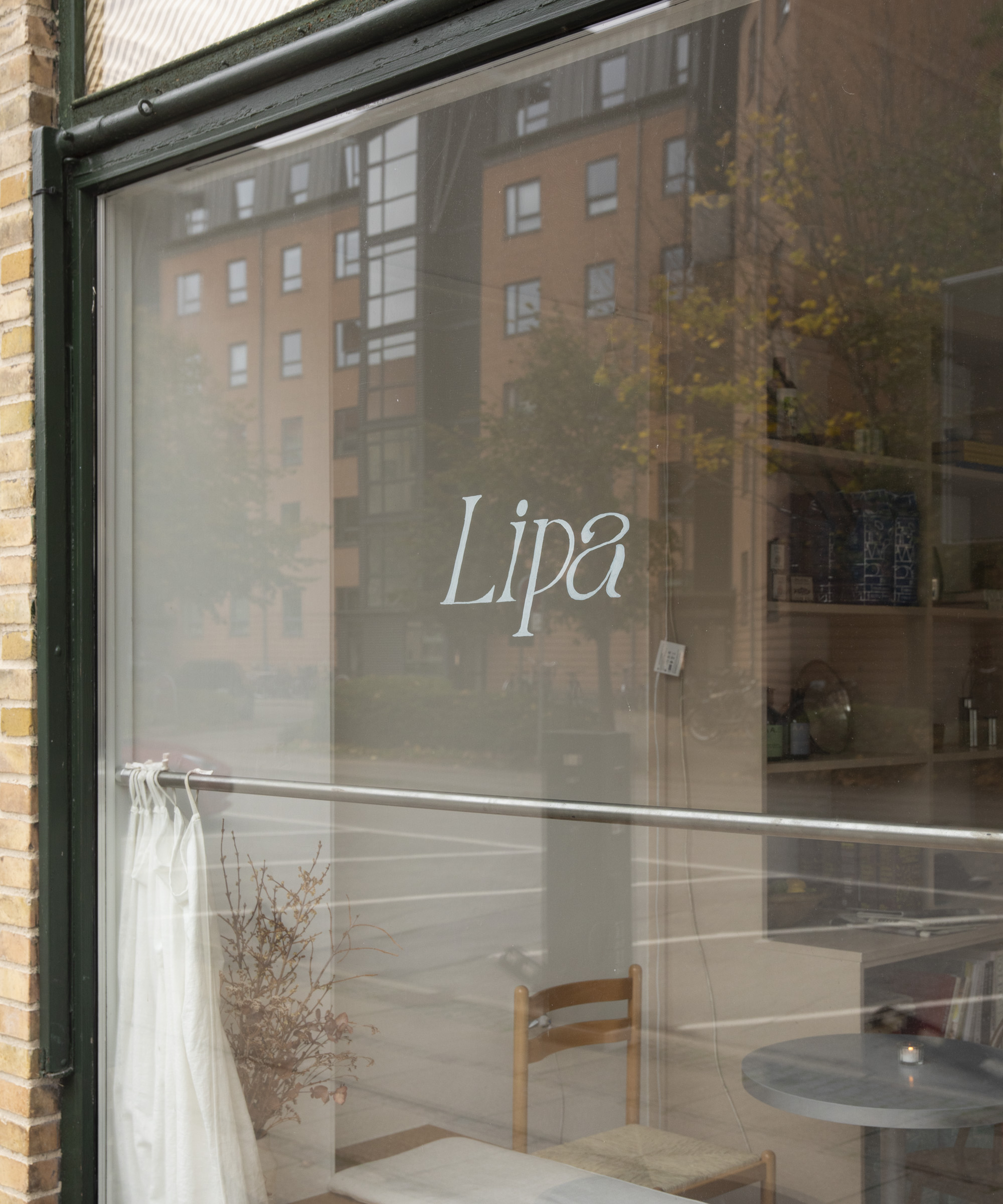 Pick whatever you like at Lipa — Your next coffee or matcha date should be at this cozy corner café in Frederiksberg