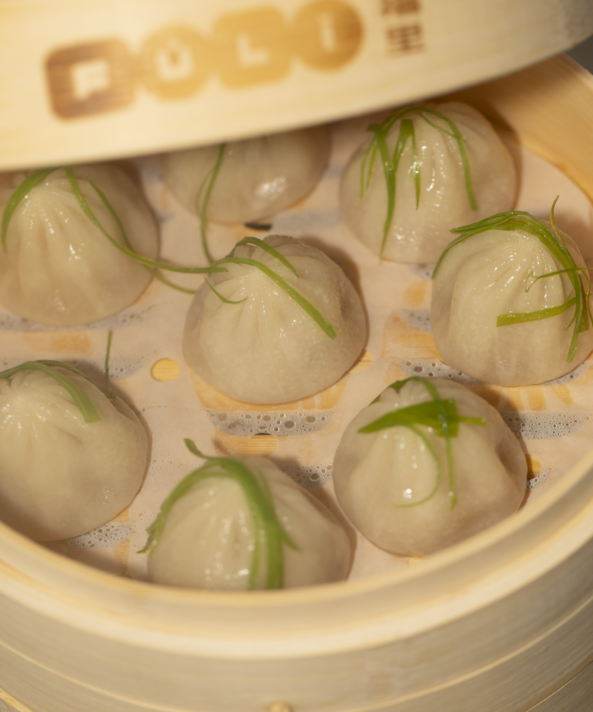 Pick whatever you like from the Fúli webshop — Steam, sauté, and sip dumplings inspired by China, crafted in Denmark, and delivered straight to your door