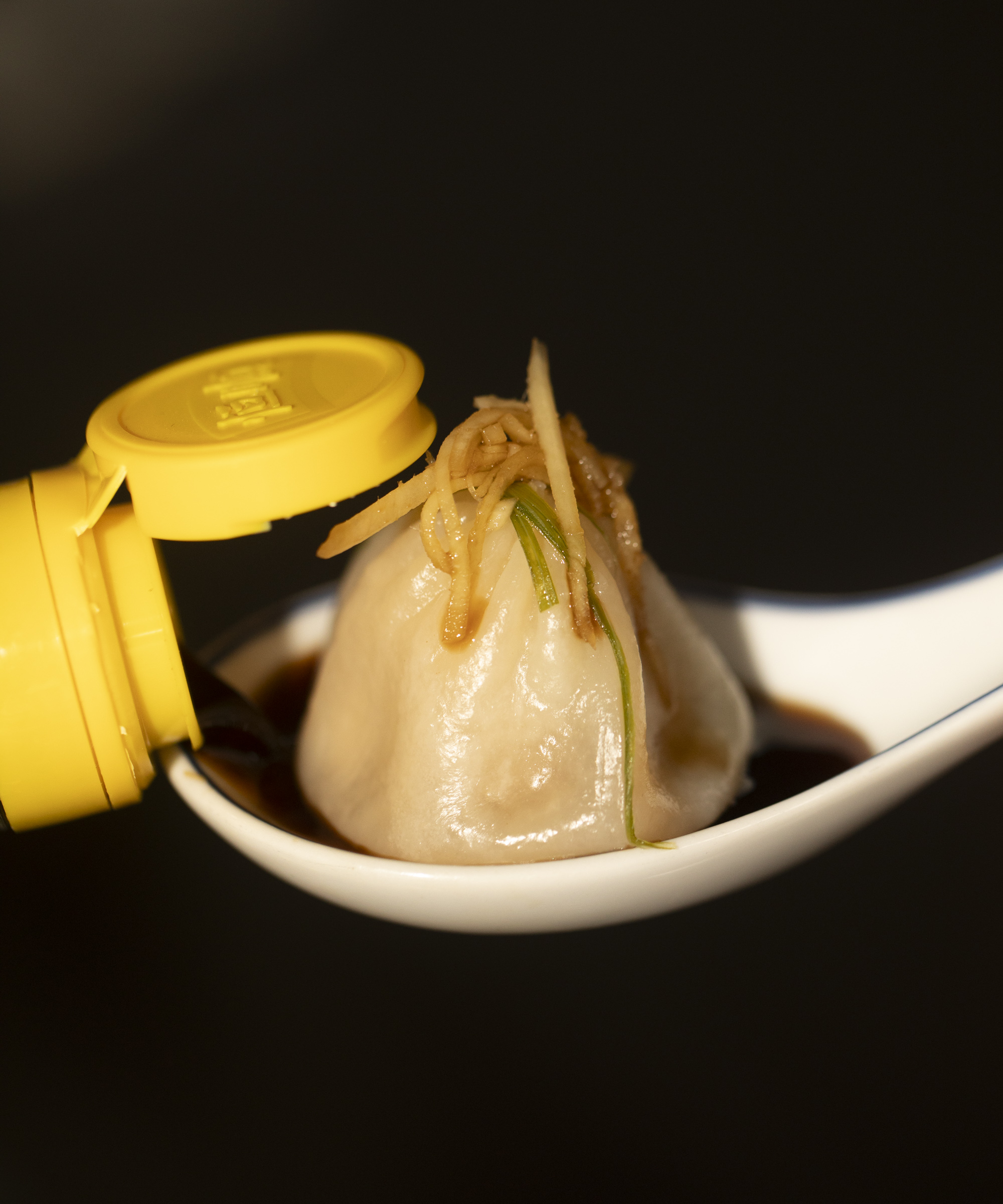 Pick whatever you like from the Fúli webshop — Steam, sauté, and sip dumplings inspired by China, crafted in Denmark, and delivered straight to your door
