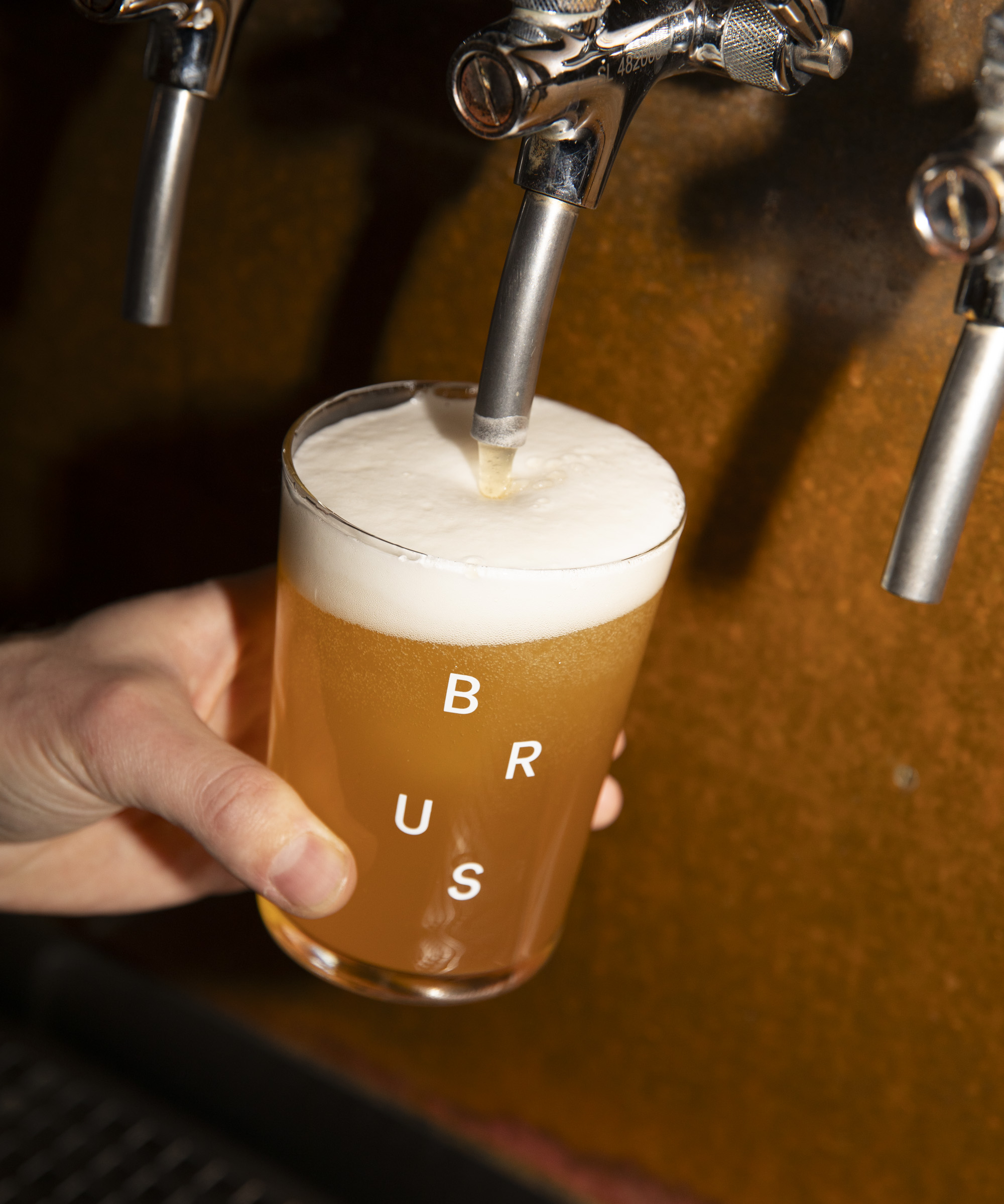 Pick whatever you like at BRUS — Nørrebro’s buzziest brewpub serves up smash burgers, gochujang chicken wings, handmade gnocchi, and craft beer