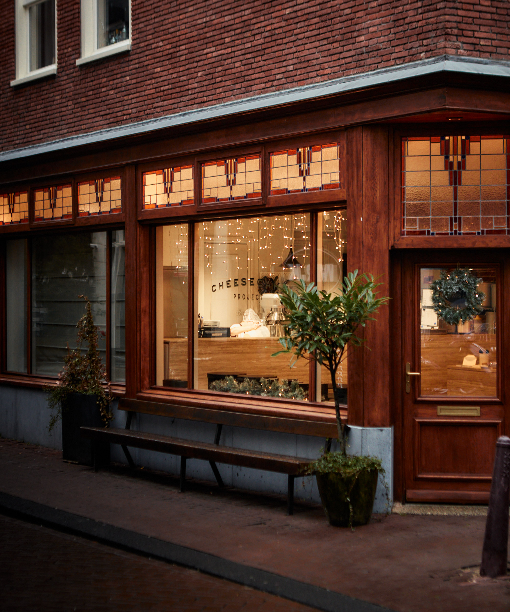 Pick whatever you like at Cheesecake Project — Silky Basque cheesecakes draw crowds in Jordaan and Centrum