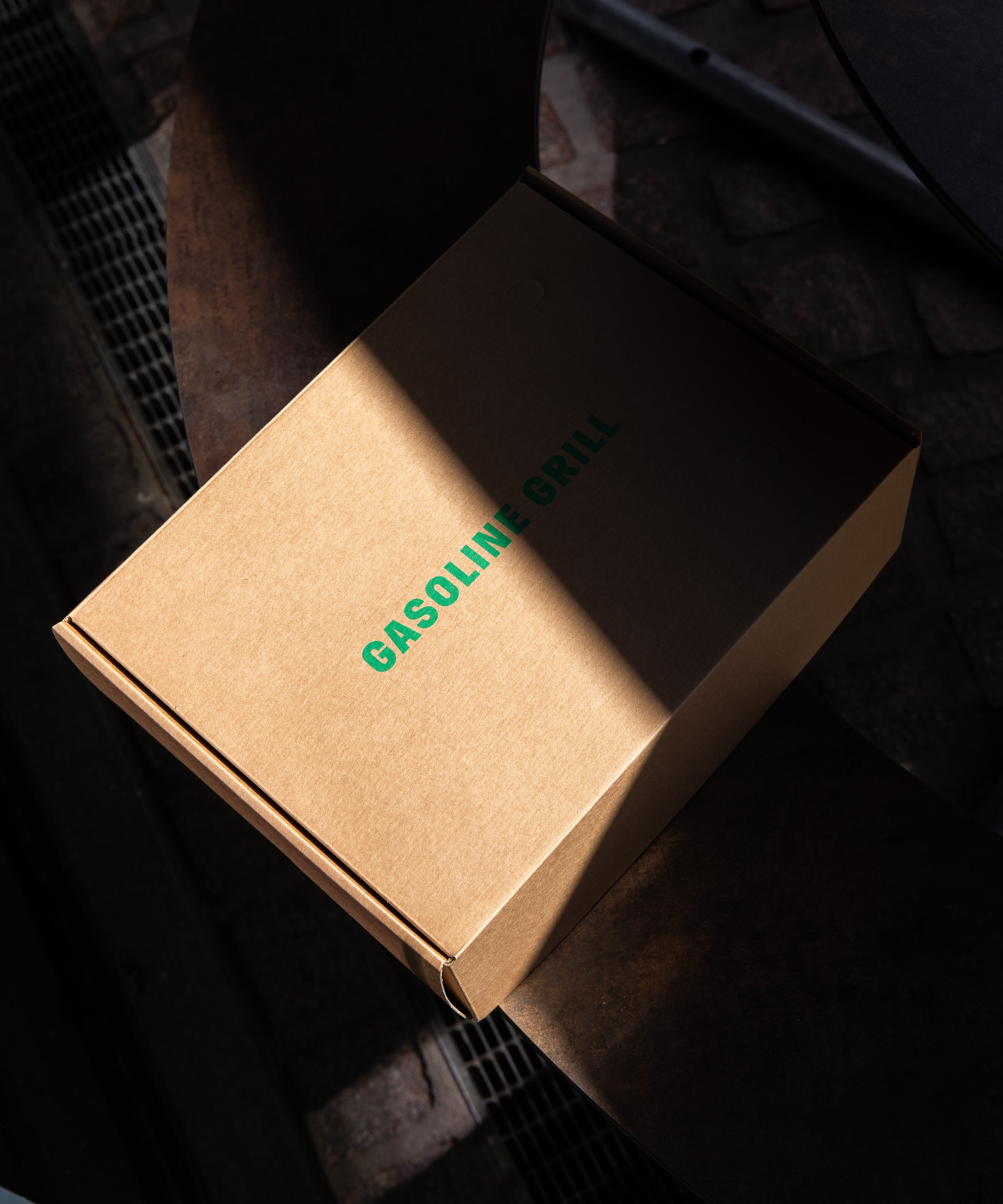 Build your own Gasoline Grill Burger Kit for 4 people — World-famous burgers, ready to cook or grill at home all summer long