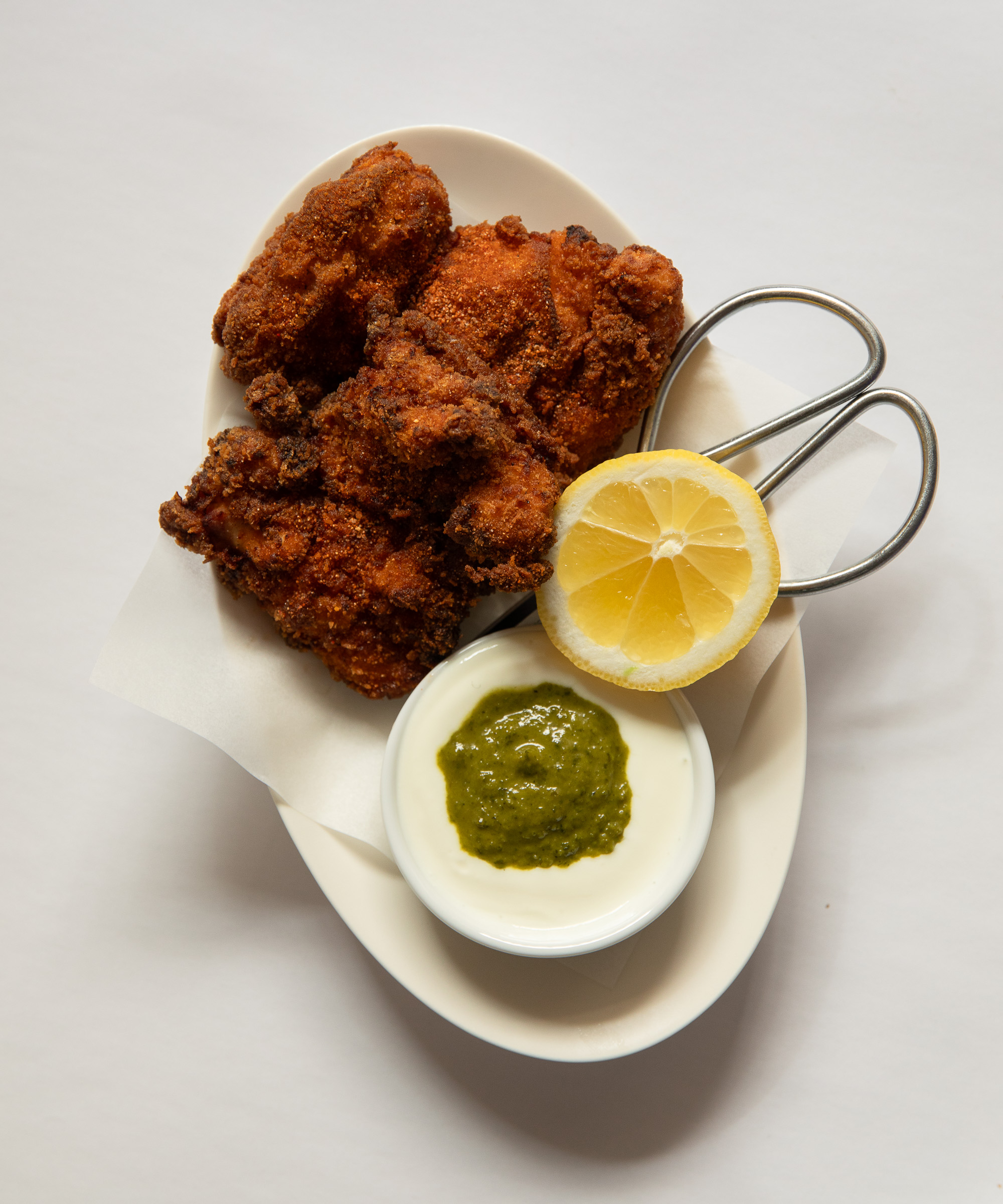 Pick whatever you like at Barpotot in City Center — This Thursday, Ripotot’s underground offshoot opens with fried chicken, caviar, and olive oil martinis