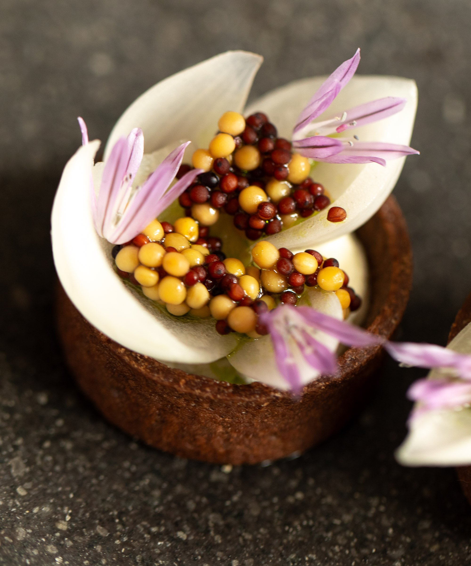 4-course menu at Espehus Kro in Rødovre — 25 minutes from Copenhagen, chef Rasmus Lund Jonasson breathes new life into a historic inn surrounded by parkland