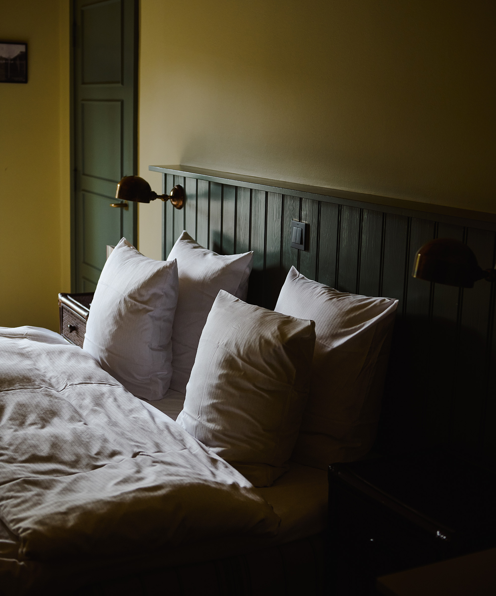 1-night stay for two + breakfast at Helenekilde Badehotel — Sea dips, sauna sessions, and slow mornings at Tisvilde’s historic seaside retreat